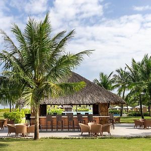 Melia Vinpearl Cua Hoi Beach Resort